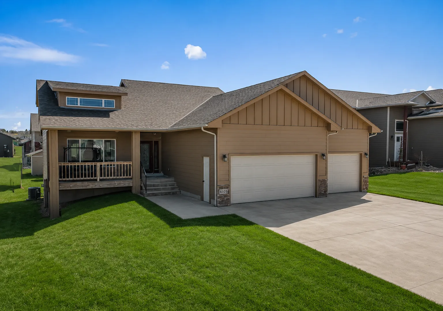 Move-In Ready 2 Bed, 2 Bath Home with 3-Car Garage Sioux Falls Living at Its Best — Photo 1