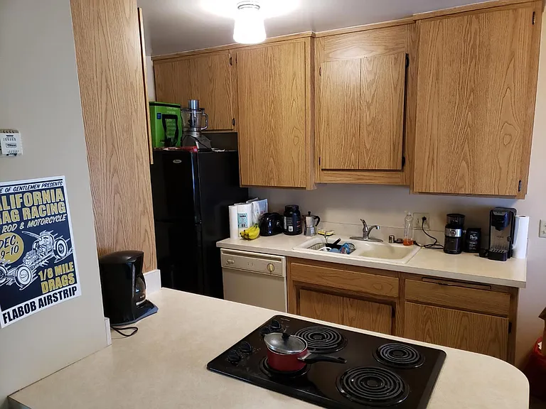 1745 Orizaba Ave #B — Photo 8