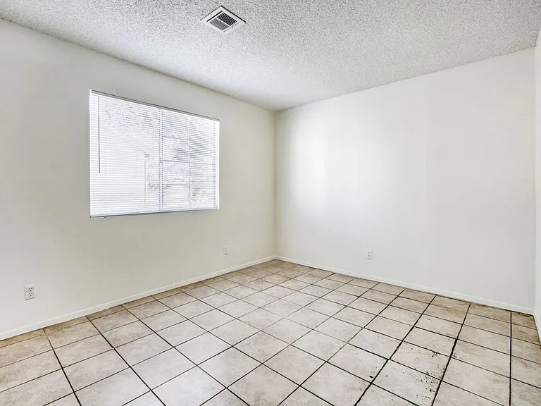 4651 Amberleigh Ln #C — Photo 14