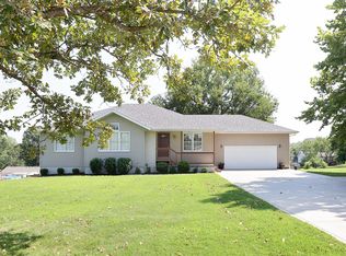306 W Boulder Rd, Ozark, MO 65721