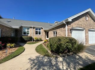 17321 Lakebrook Dr, Orland Park, IL 60467