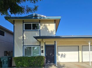 3735 E Hampton Way #3735, Fresno, CA 93726