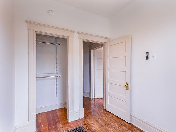 4th image of 2802 Missouri Ave #2F
