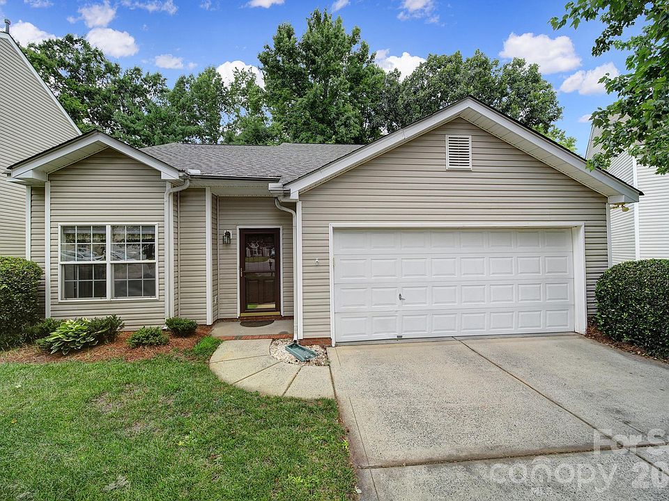 1st image of 2441 Marett Blvd