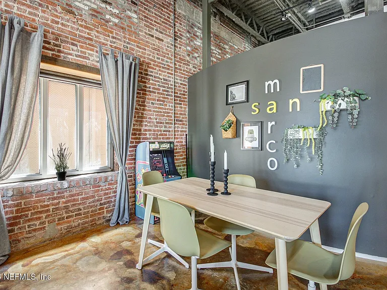 1050 Hendricks Ave #101 — Photo 10