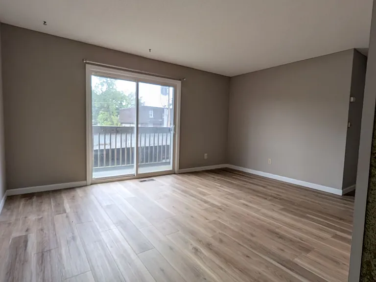 906 E Harding Dr #204 — Photo 4