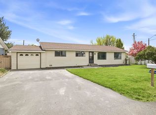 1816 Beacon Rd, Grandview, WA 98930