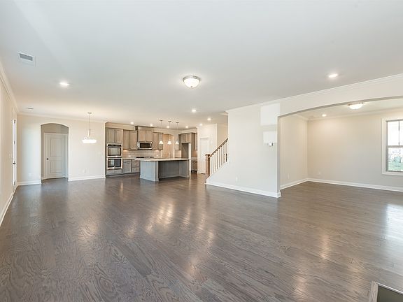 4th image of 8706 Armstrong Park Dr