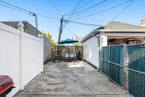 Sold by Sold By Bart Real Estate Partners inc | media 13