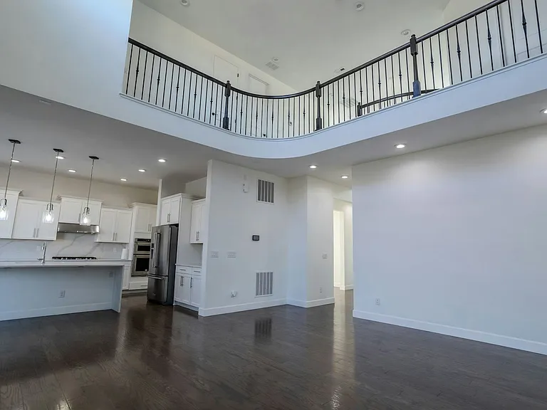 10138 Atlanta St — Photo 12