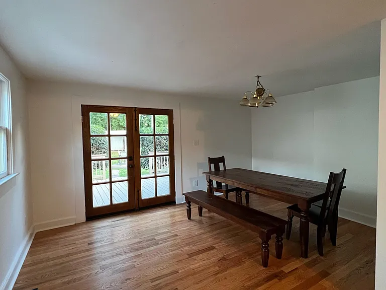 228 Walker Ave NE — Photo 20