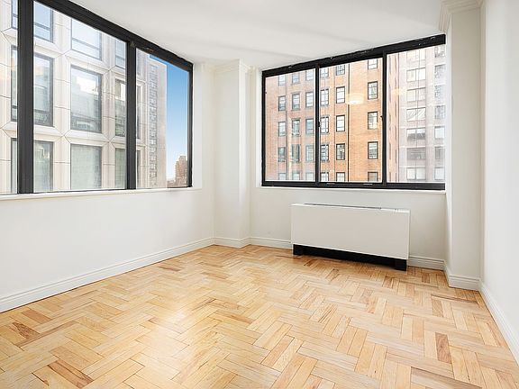 5th image of 62 W 62nd St APT 21D