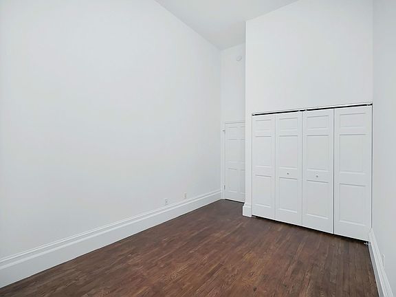 4th image of 327 Saint Nicholas Ave APT 3O