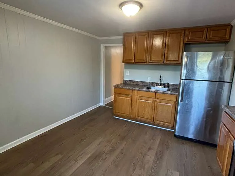 252 Bellevue Ave #2 — Photo 2