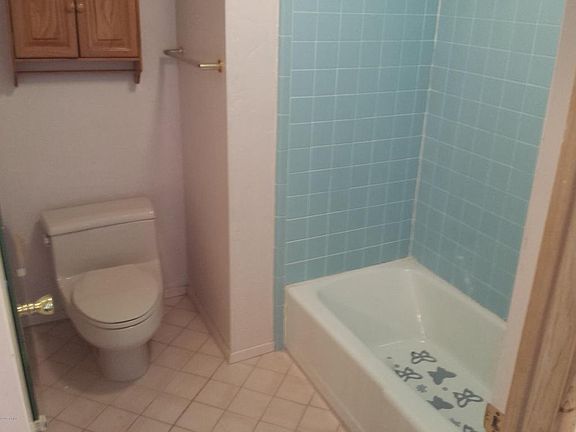 2nd image of 1017 N Abrego Dr