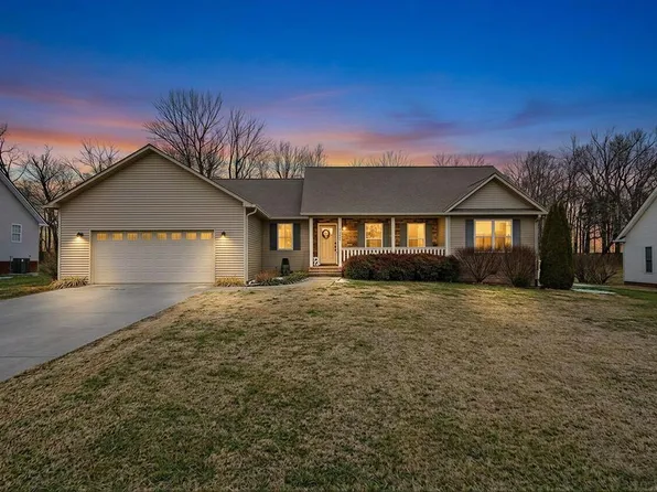 1175 Eagle Landing Dr, Cookeville, TN 38506