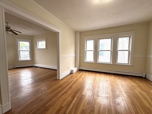 5th image of 20 Dunster Rd #2