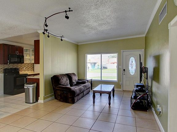 3rd image of 420 Faber Dr