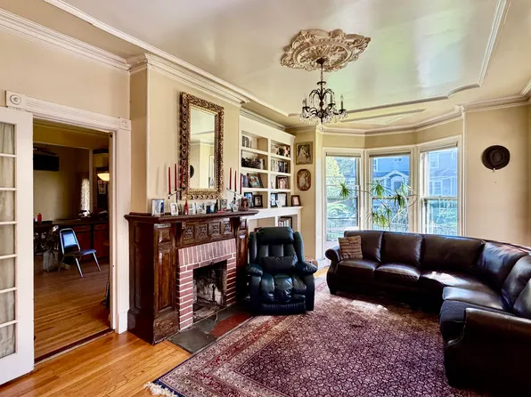 242 Church St, North Adams, MA 01247
