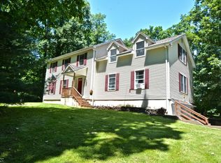 55 Lower Oak Grove Rd, Frenchtown, NJ 08825