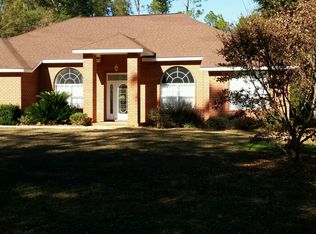 5552 Fox Fire Rd, Milton, FL 32570