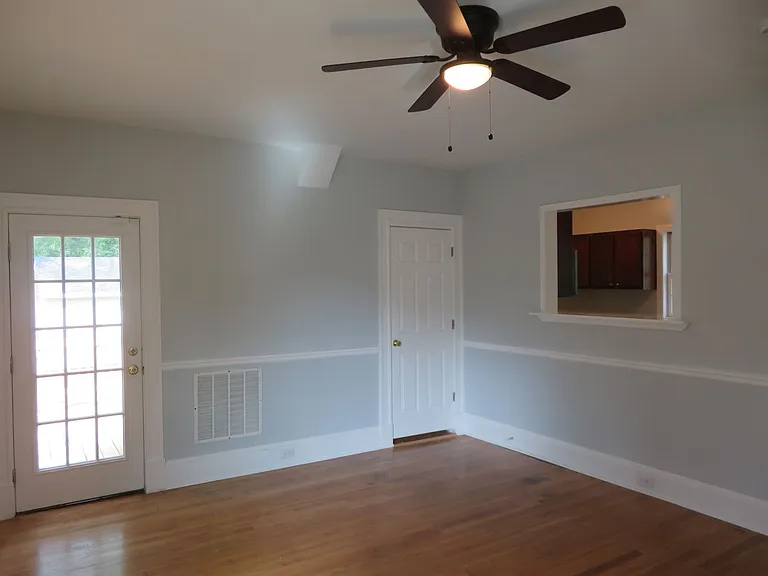 1806 Powhatan Ave — Photo 9
