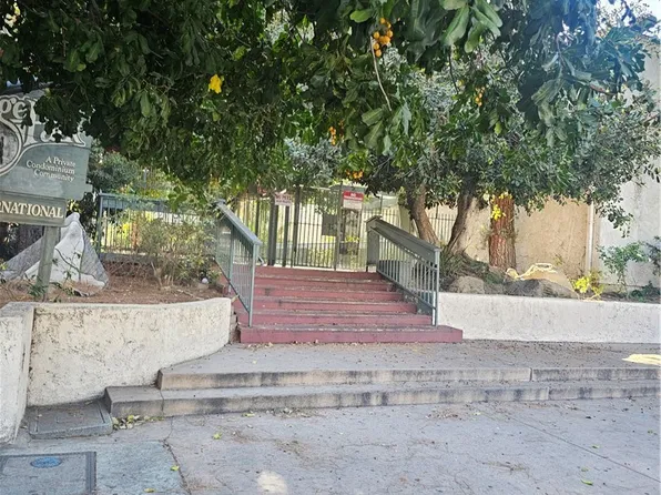 8601 International Ave Unit 266, Canoga Park, CA 91304