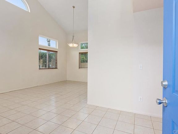 5th image of 412 Stonehedge Pl