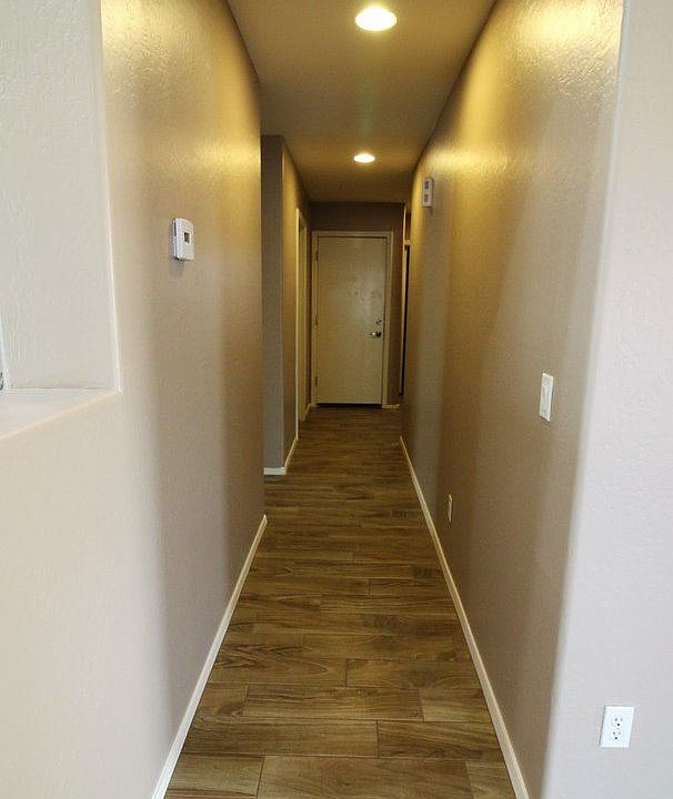 1st image of 1085 E Harold Dr