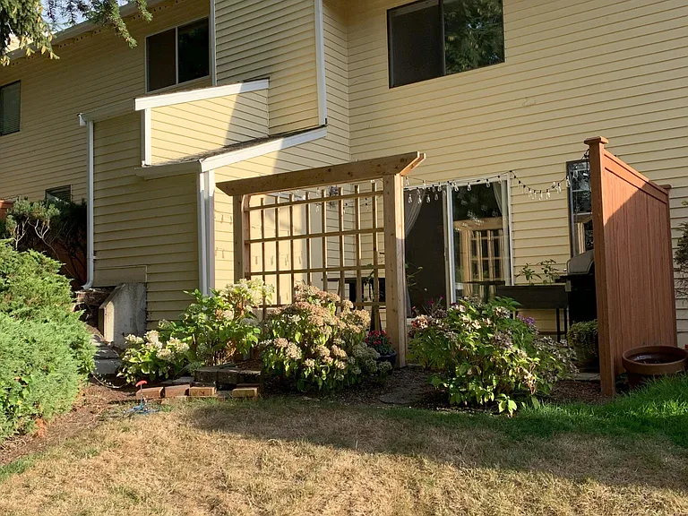 12020 101st Ave NE #F2 — Photo 18