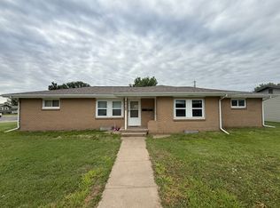 300 W 33rd St #B, Hays, KS 67601