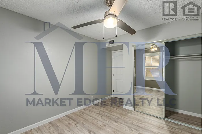 425 E Marco Polo Rd — Photo 18