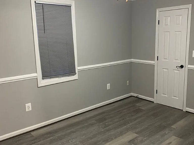 15 Village Rd — Photo 11