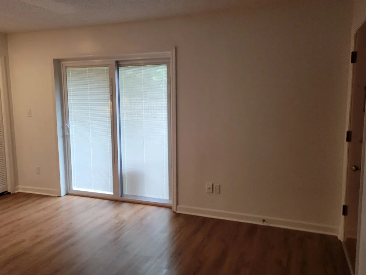 Building Photo - 1736 River Front Dr #A4