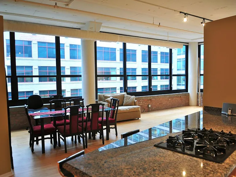 130 S Canal St #5 — Photo 21