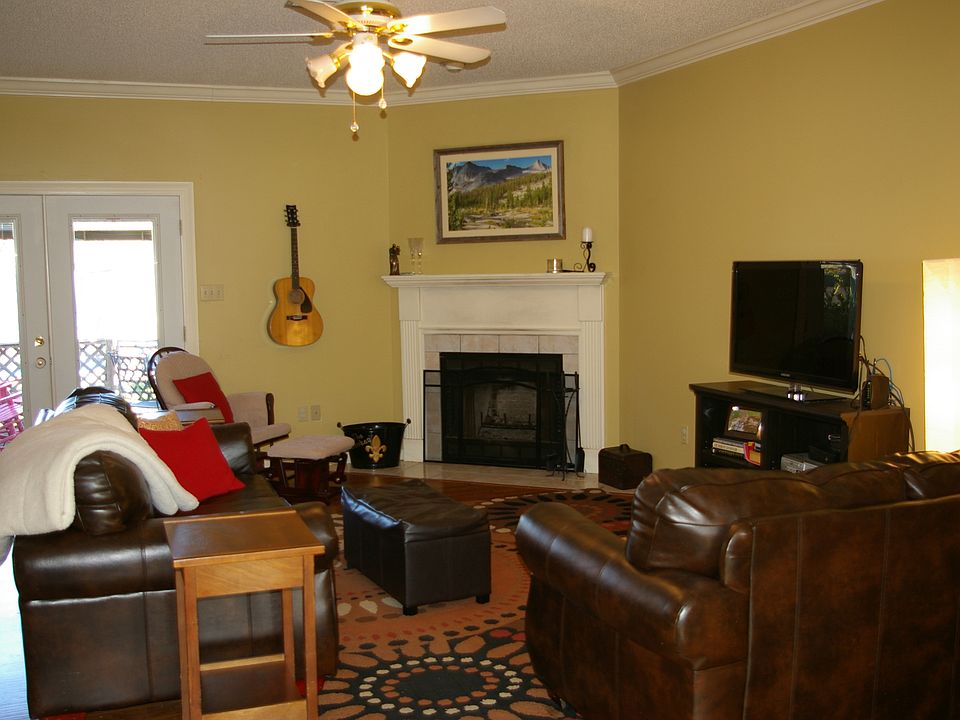 4801 Whispering Pines Loop, Pineville, LA 71360 Zillow