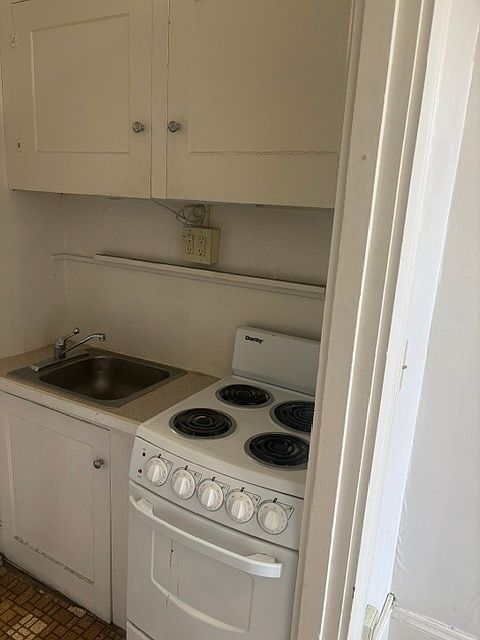 1st image of 93 Maine St #101