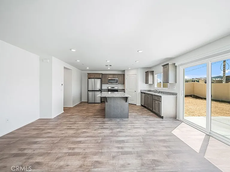 30547 Operetta St — Photo 7