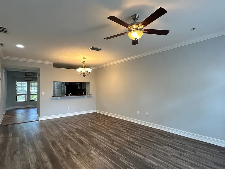 3720 Messina Dr — Photo 30