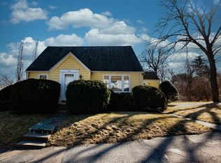 93 Ararat St, Worcester, MA 01606