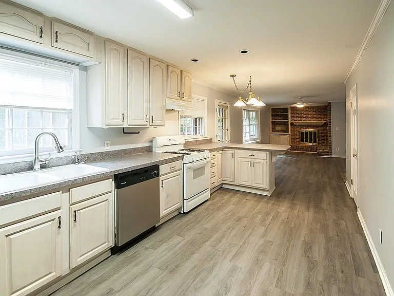4682 Sharon Valley Ct — Photo 11
