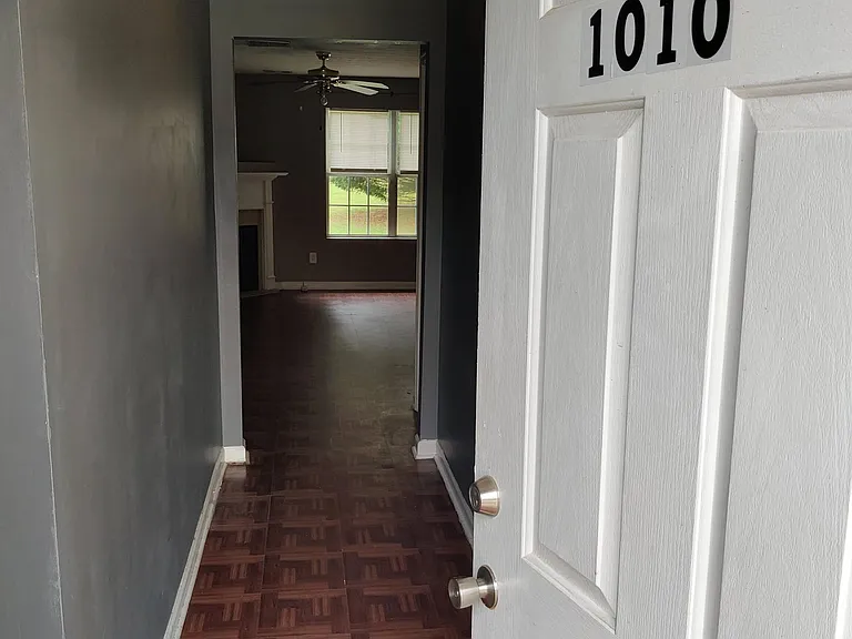 1010 Labonte Pkwy #1 — Photo 8