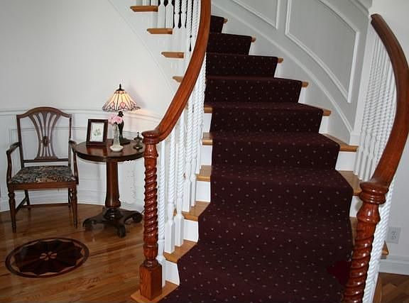Sweeping Staircase