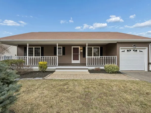 9 Bryant Ln, Northborough, MA 01532