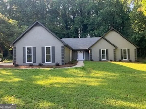 1253 Grindenwald Dr, Jonesboro, GA 30238