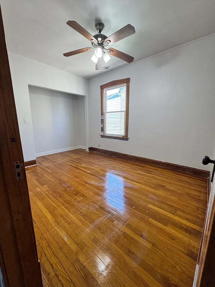 Building Photo - 4873 W Wabansia Ave #2