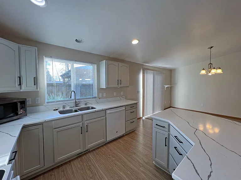 35852 13th Ave SW — Photo 10