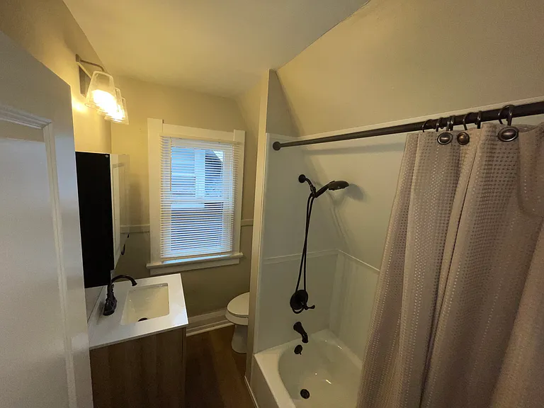 2322 Upton Ave — Photo 6
