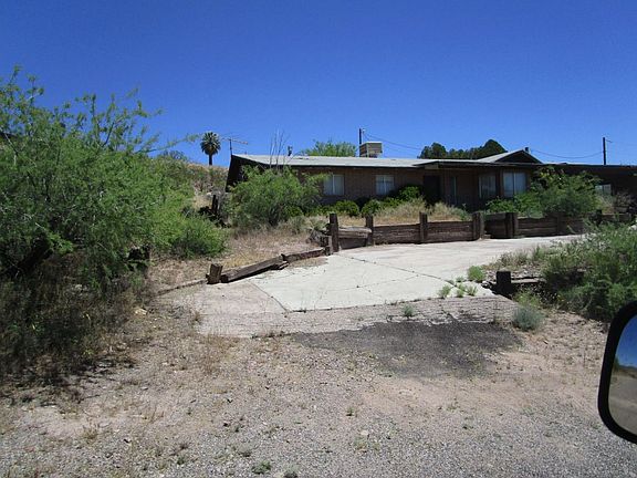 3rd image of 222 N Calle Luna