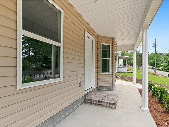 4th image of 1802 21st Ave E